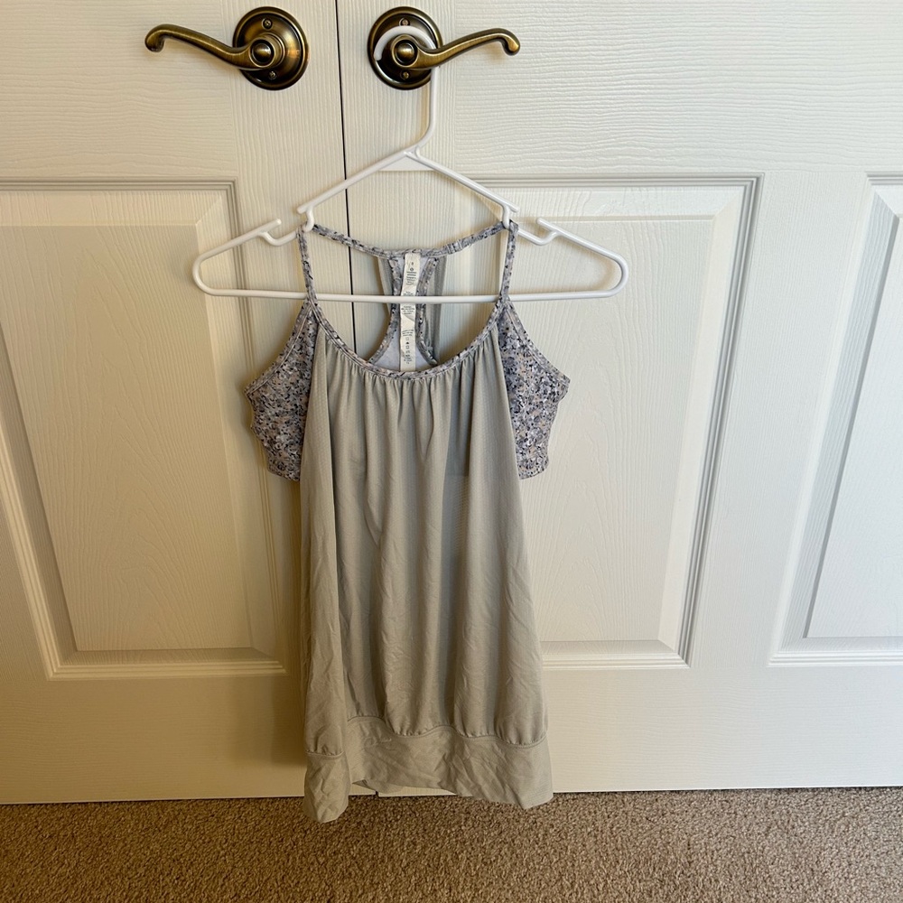 Lululemon Practice Freely tank with built in bra sz 8
